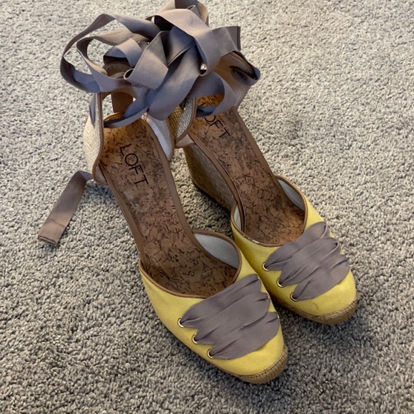 LOFT Shoes - Loft wedge heel